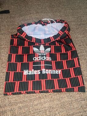 adidas Red & Black Geometric Drawstring bag